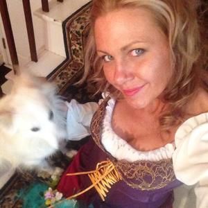 Meet your Posher, Rebecca